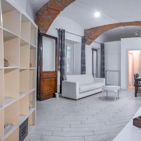Apartment Old Fashioned Rondo Della Forca Turin